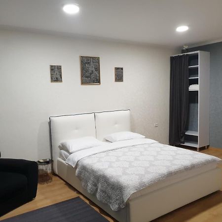 Studio In The Center Appartement Chişinǎu Buitenkant foto