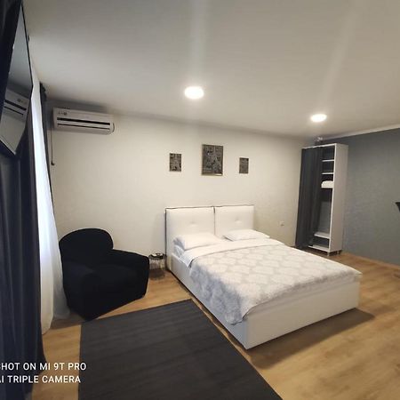 Studio In The Center Appartement Chişinǎu Buitenkant foto