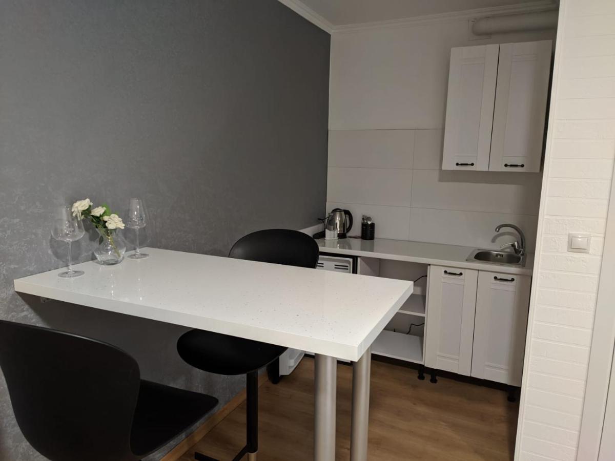Studio In The Center Appartement Chişinǎu Buitenkant foto