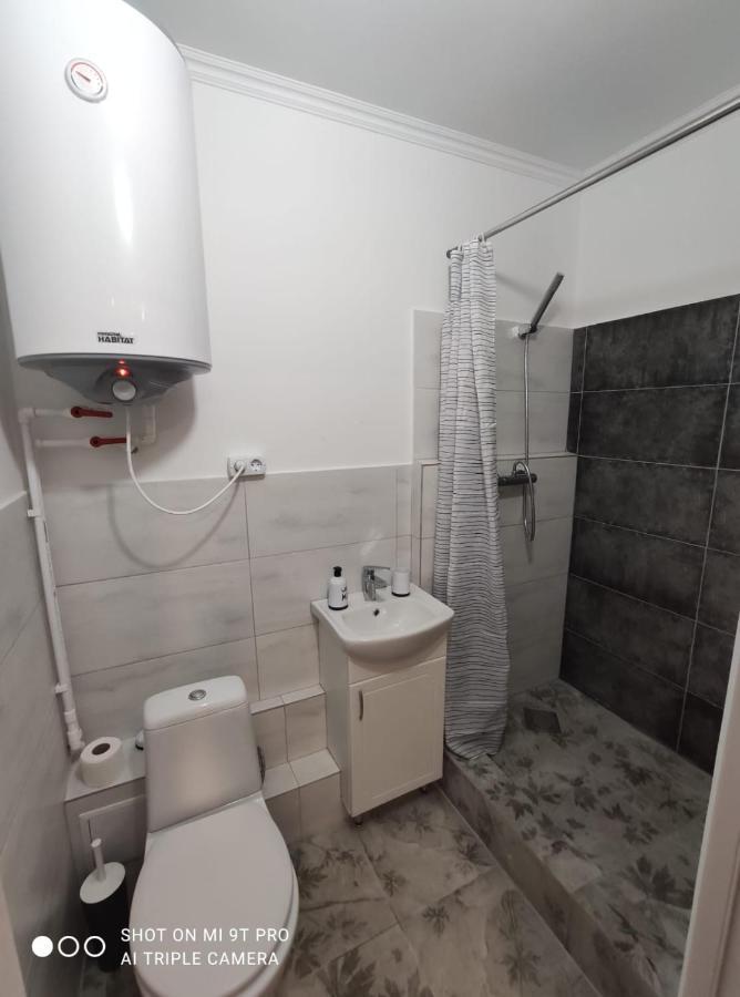 Studio In The Center Appartement Chişinǎu Buitenkant foto