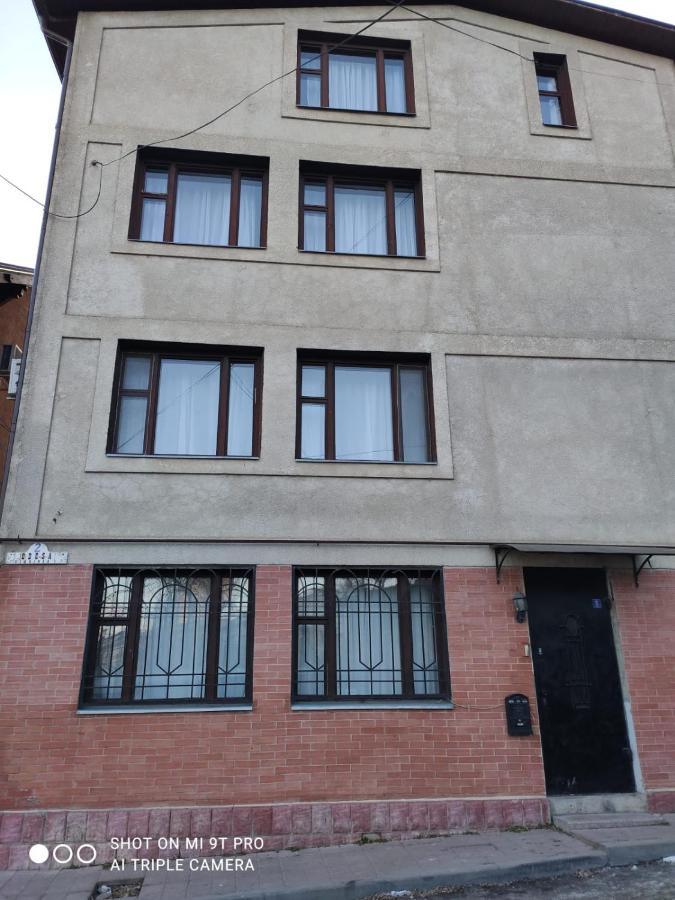Studio In The Center Appartement Chişinǎu Buitenkant foto